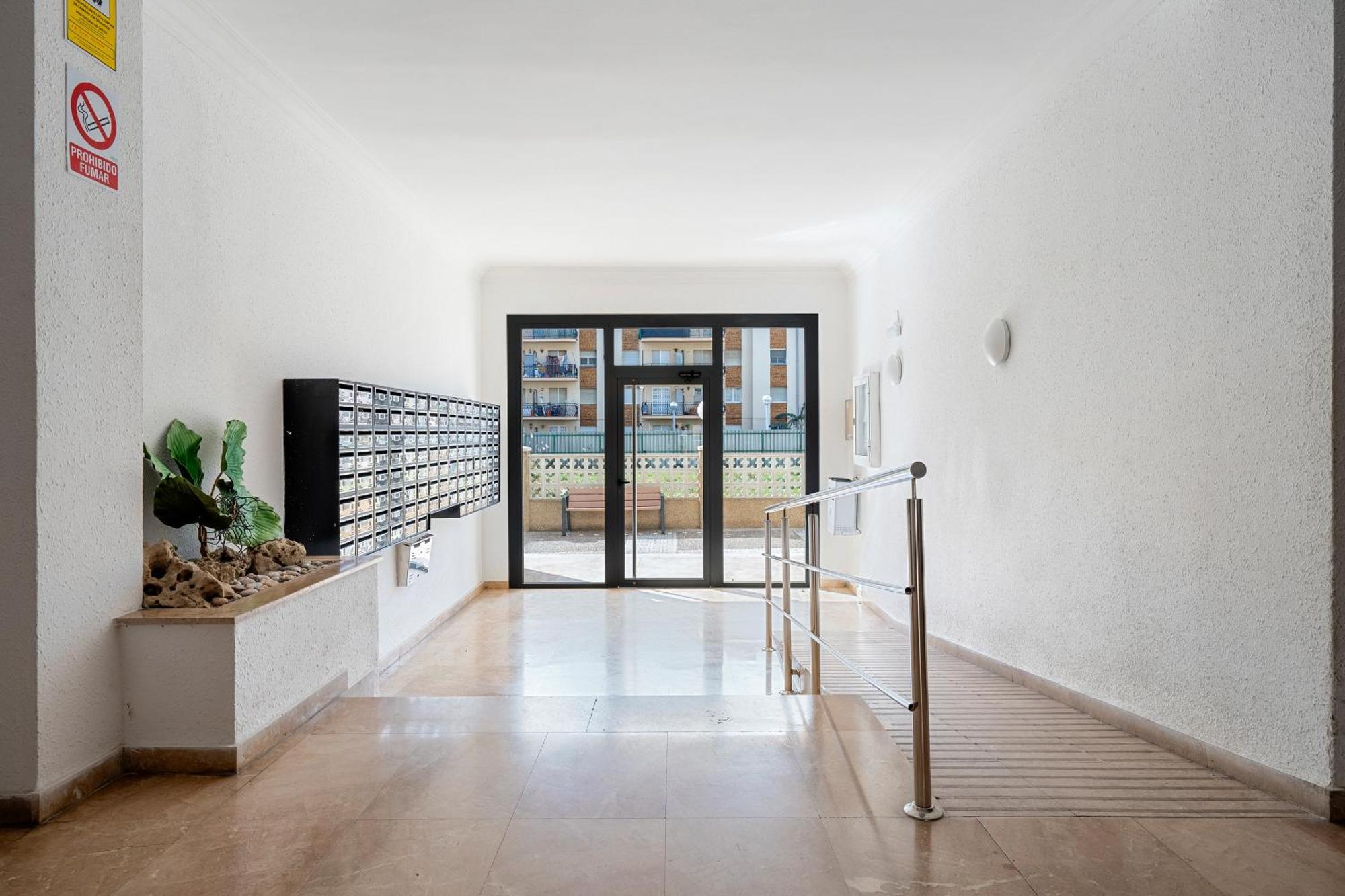 Mediterranean Way - Albeniz La Pineda Exterior foto